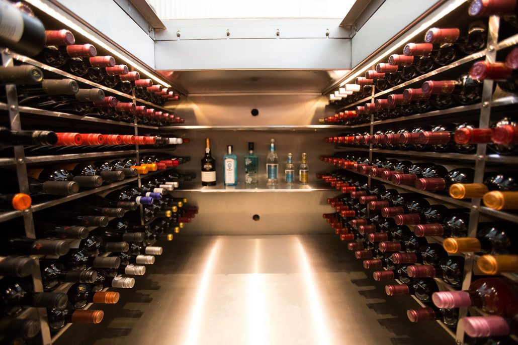 In-floor wine cellar for 700–1000 bottles