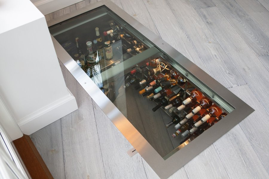 Bespoke glass door for wine cellar with elegant design